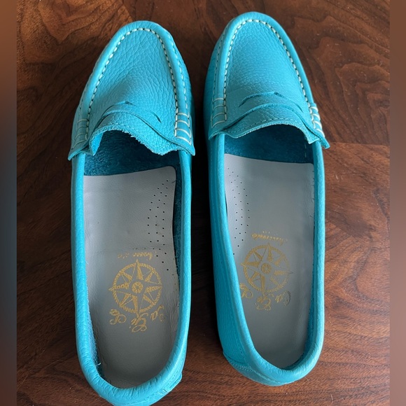 *BN* Women’s Leather Loafers - Picture 2 of 6